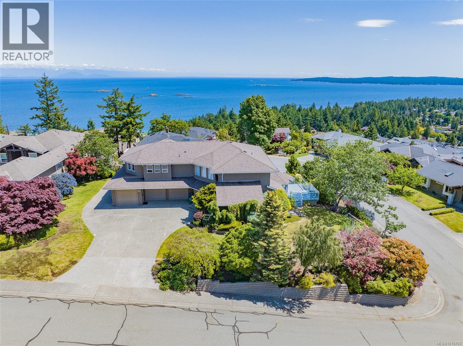3689 Glen Oaks Dr, Nanaimo