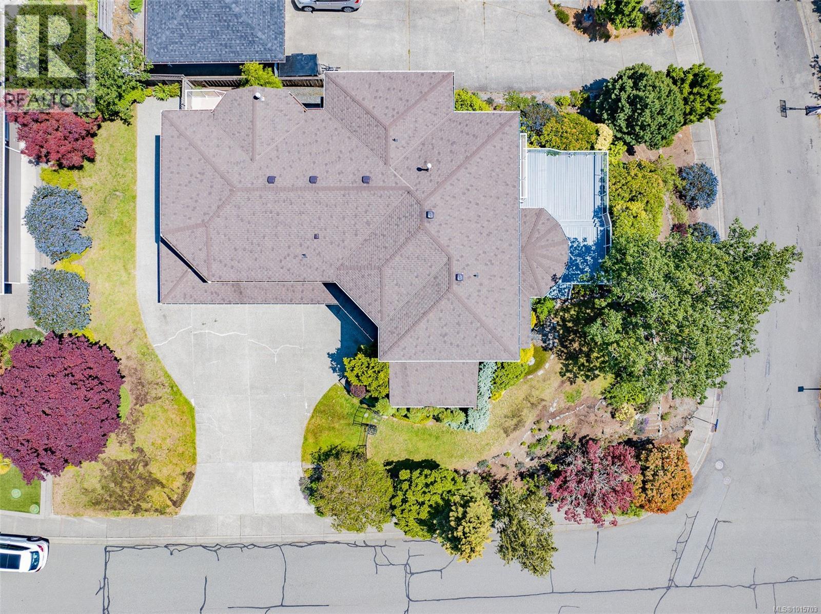 3689 Glen Oaks Dr, Nanaimo