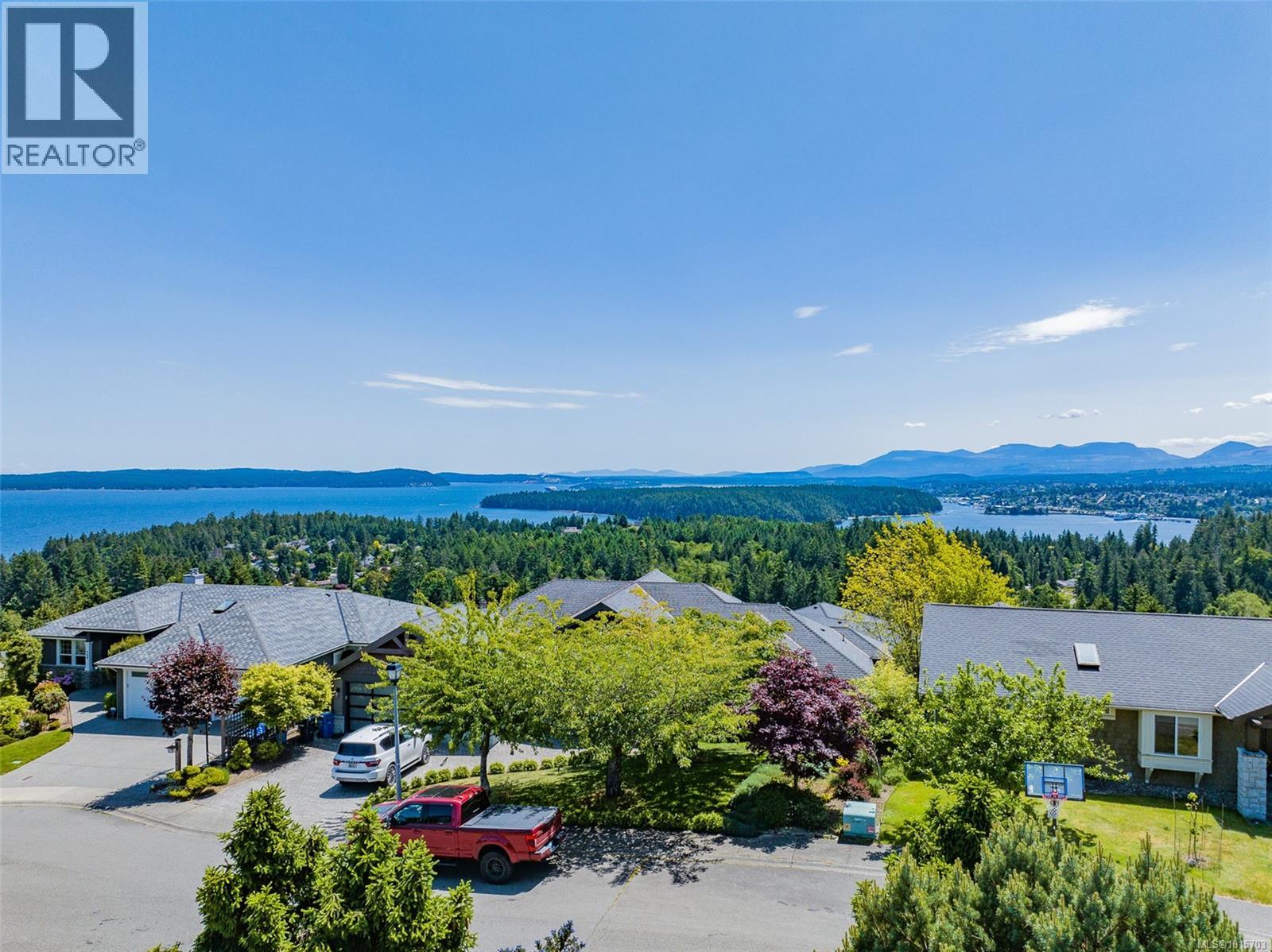 3689 Glen Oaks Dr, Nanaimo