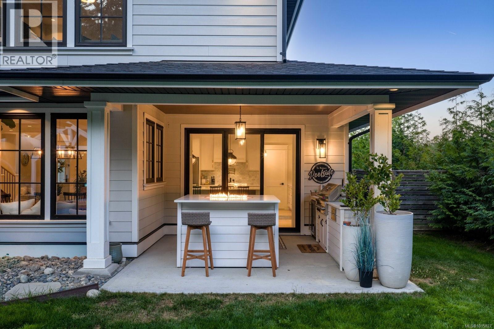  10730 Bayfield Road, North Saanich