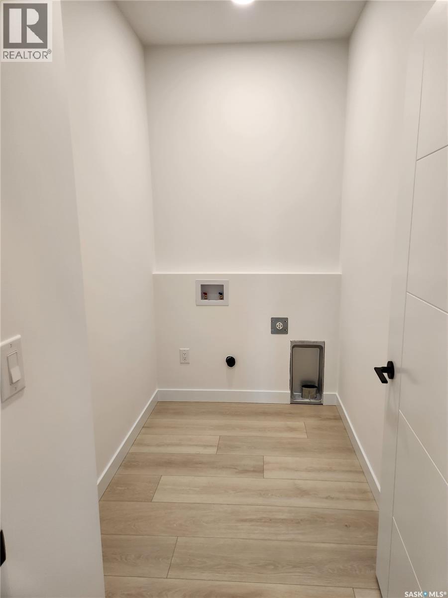 241 CARRIAGE DRIVE - 11