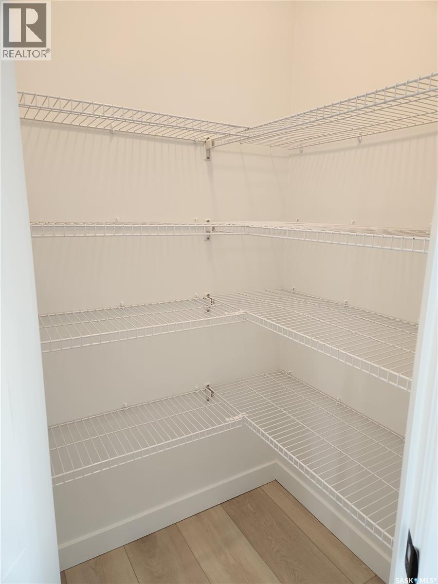 241 CARRIAGE DRIVE - 9
