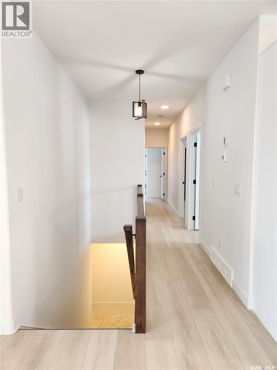 241 CARRIAGE DRIVE - 4