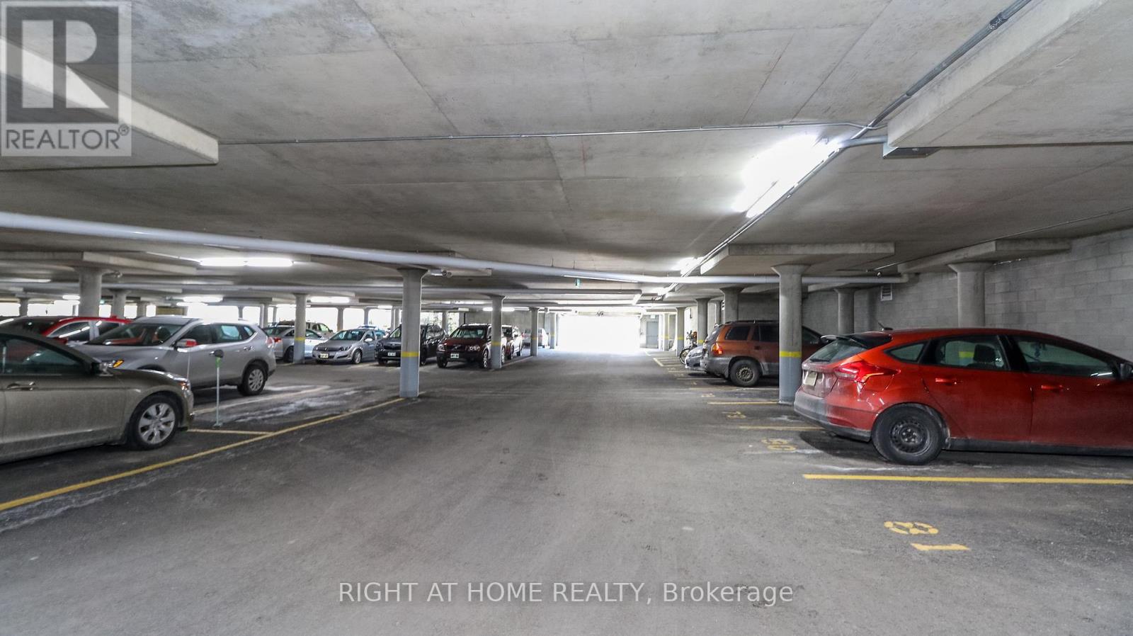 #101 90 DEAN AVENUE - 24