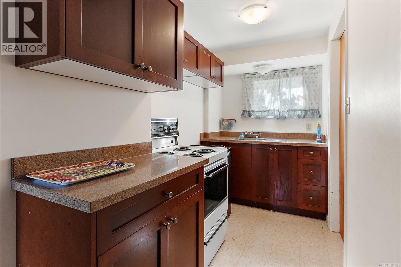 2321 Marlene Dr, Colwood