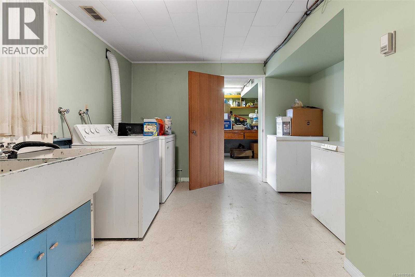 2321 Marlene Dr, Colwood