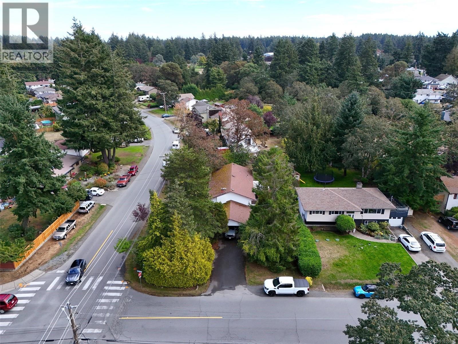 2321 Marlene Dr, Colwood