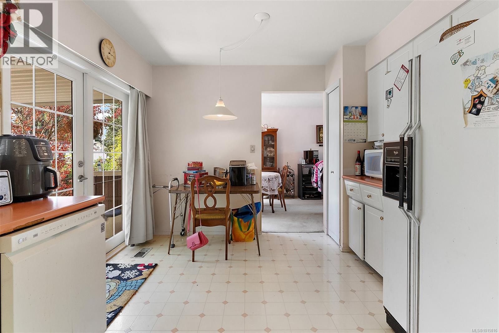 2321 Marlene Dr, Colwood