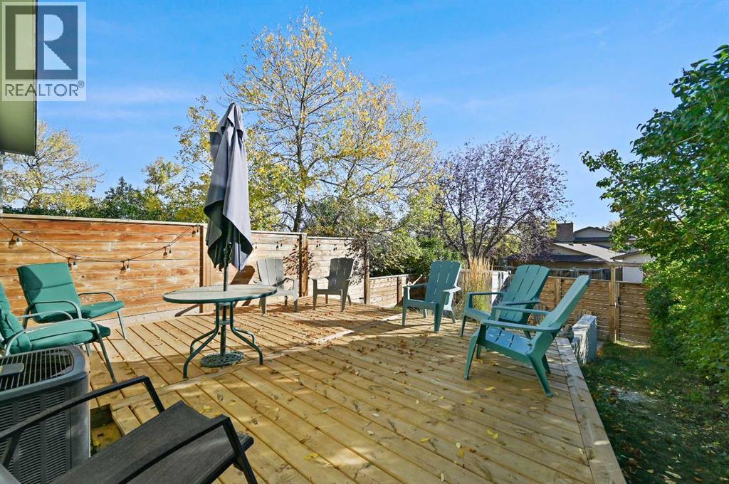 Single Family House Bi-level for Sale in  Berwick Rise NW Beddington Heights Calgary 