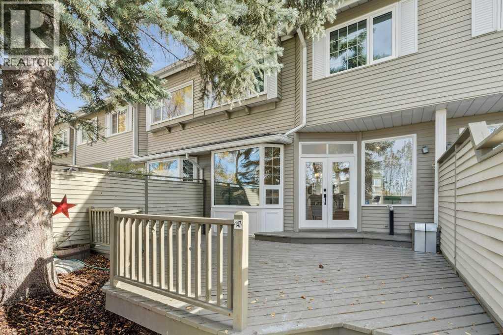 Single Family House for Sale in    Street NW Varsity Calgary 