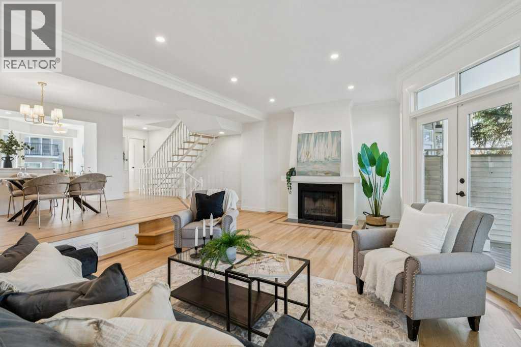 Single Family House for Sale in    Street NW Varsity Calgary 