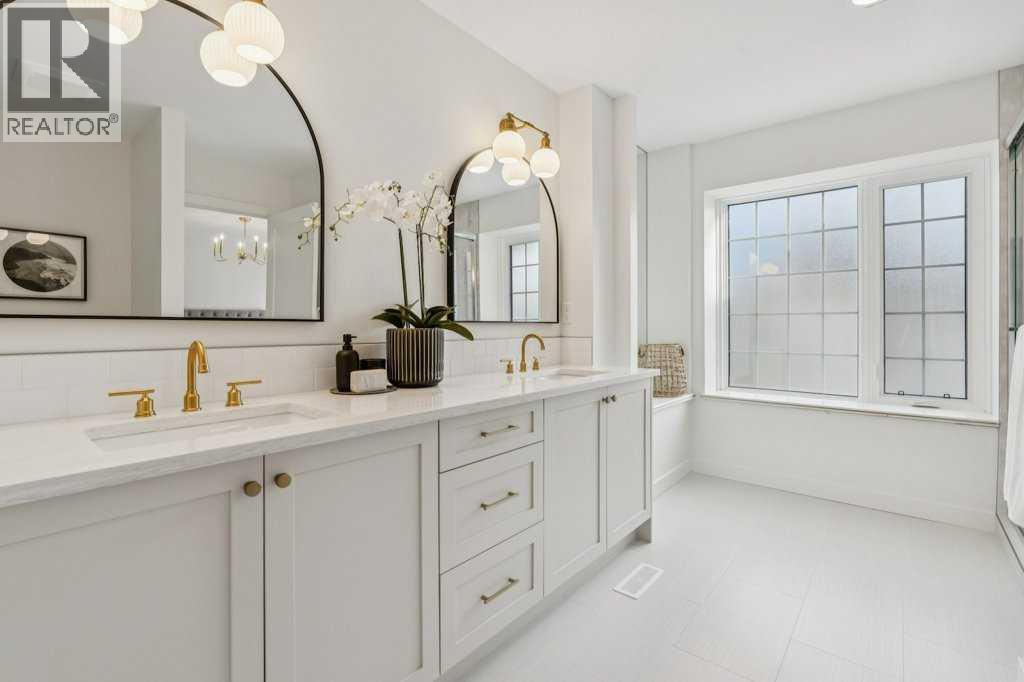 Single Family House for Sale in    Street NW Varsity Calgary 