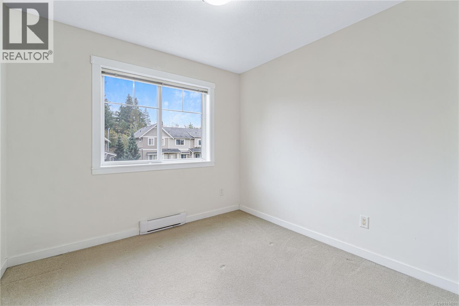 301 1675 Crescent View Dr, Nanaimo