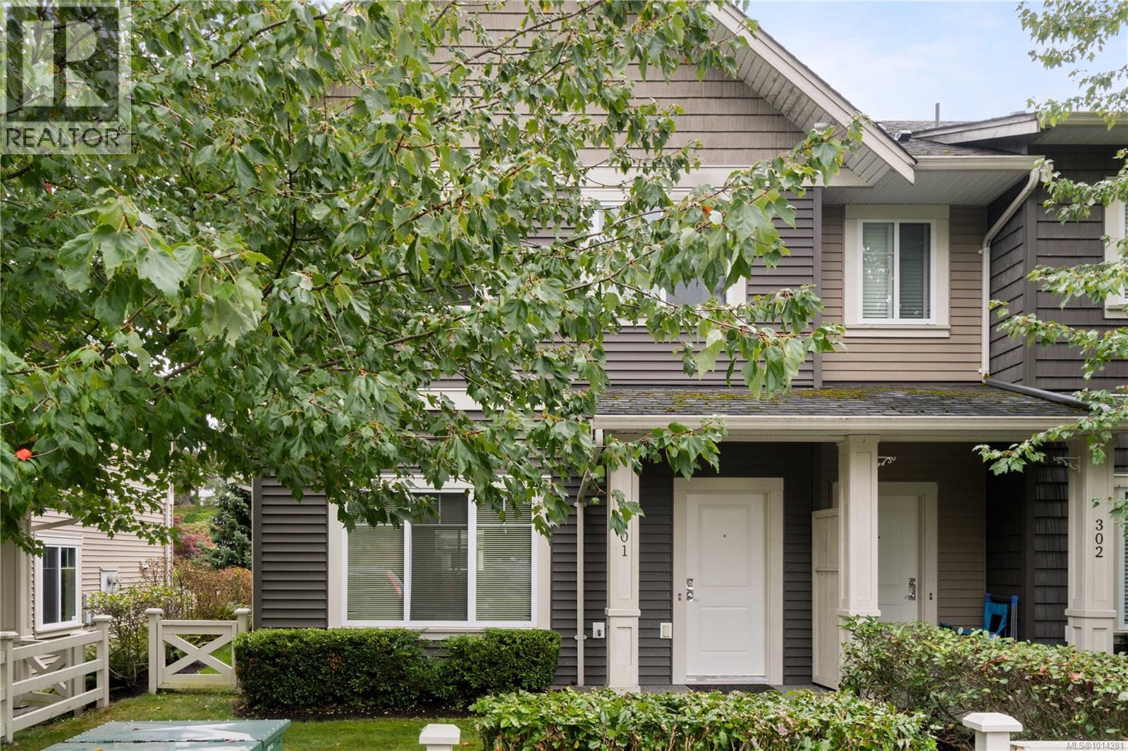 301 1675 Crescent View Dr, Nanaimo