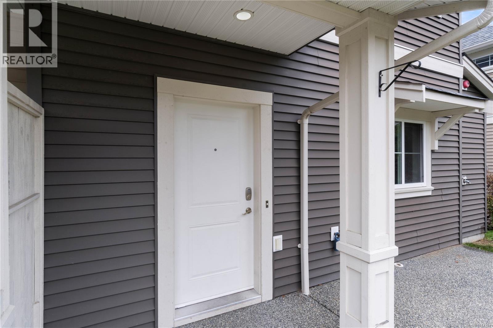 301 1675 Crescent View Dr, Nanaimo