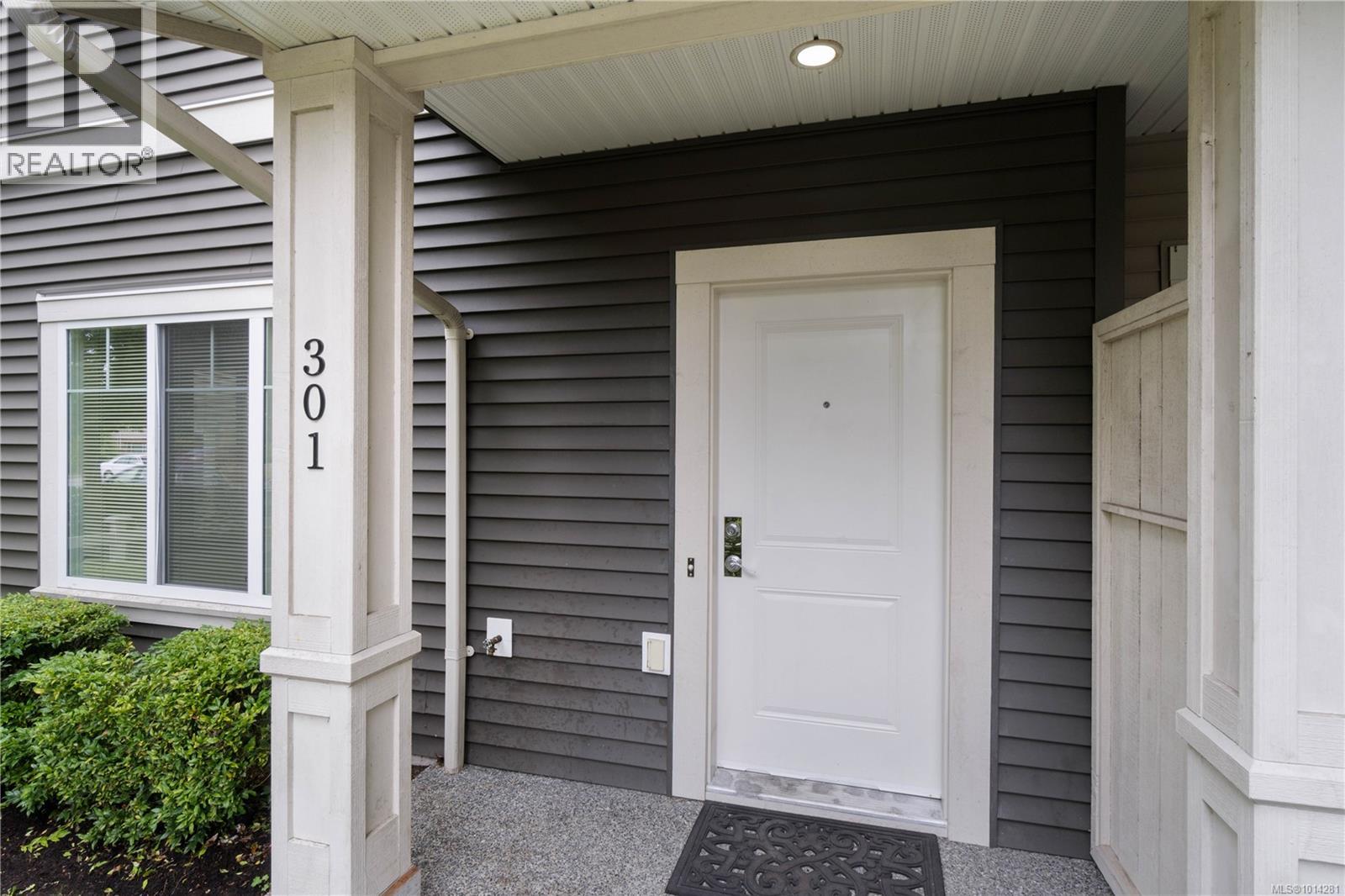 301 1675 Crescent View Dr, Nanaimo