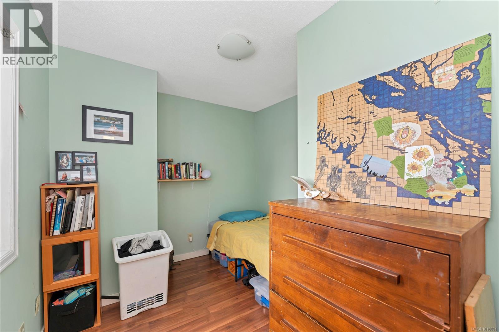  1560 Prairie Street, Saanich