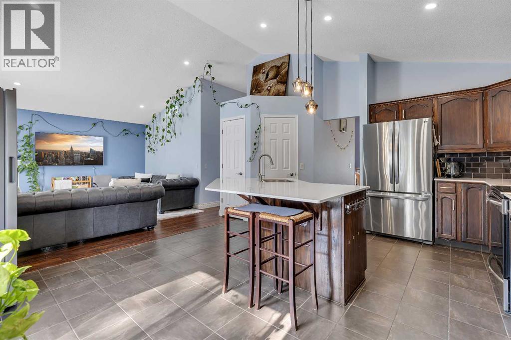 Single Family House Bi-level for Sale in  Hidden Valley Drive NW Hidden Valley Calgary 