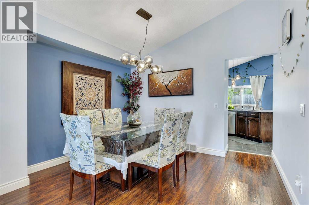 Single Family House Bi-level for Sale in  Hidden Valley Drive NW Hidden Valley Calgary 