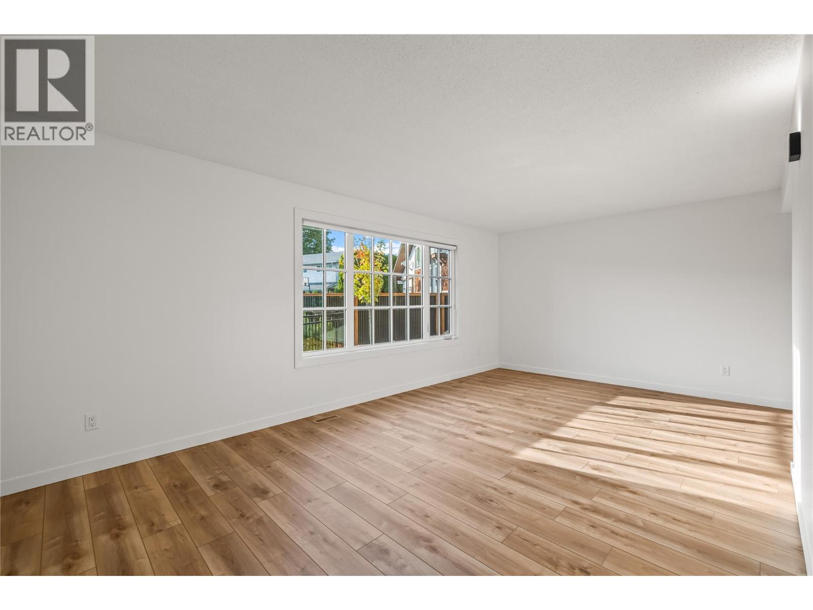 3 2957 Conlin Court, Kelowna