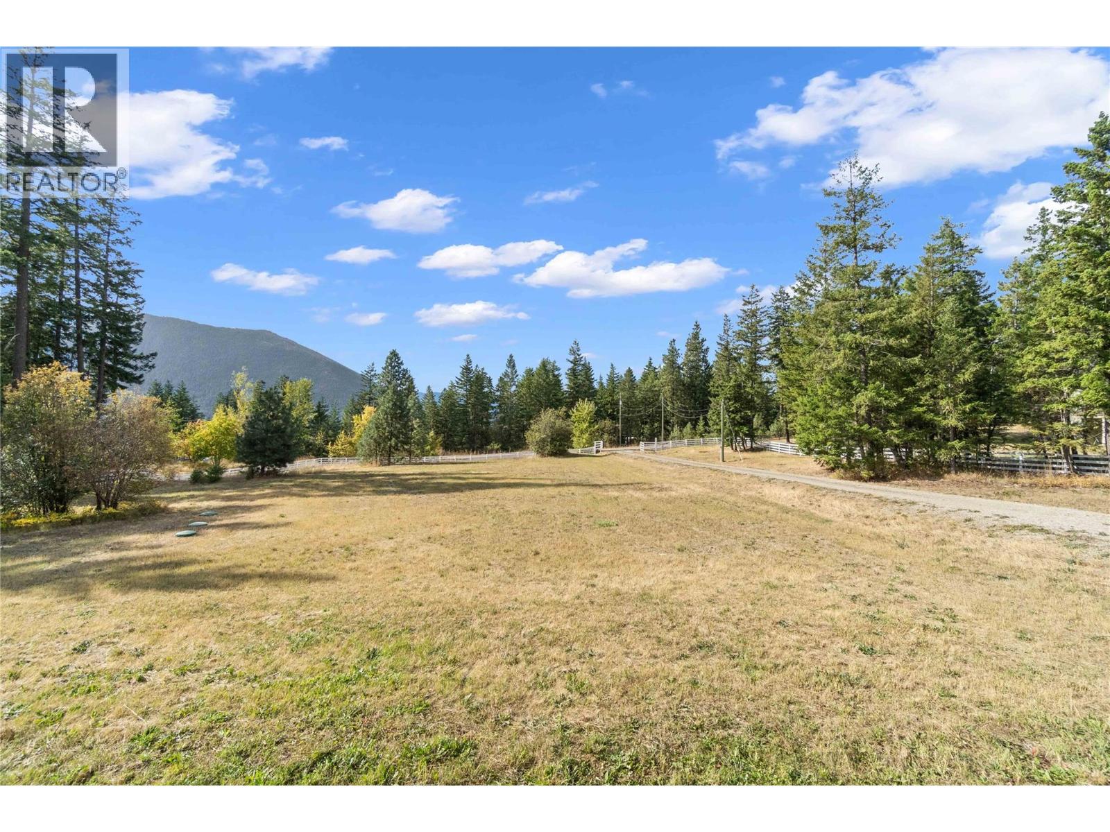  3446 Roberge Road, Tappen