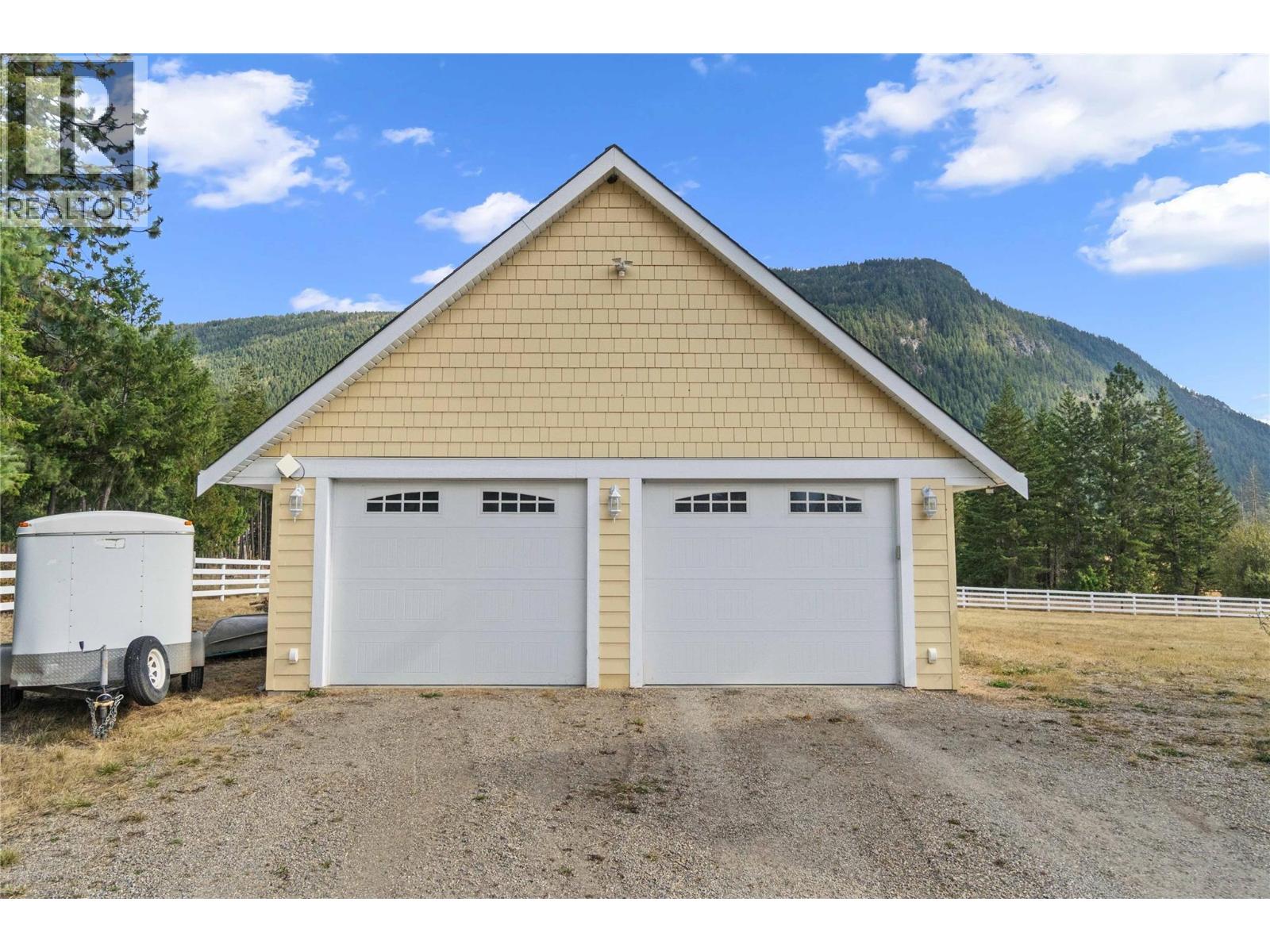  3446 Roberge Road, Tappen