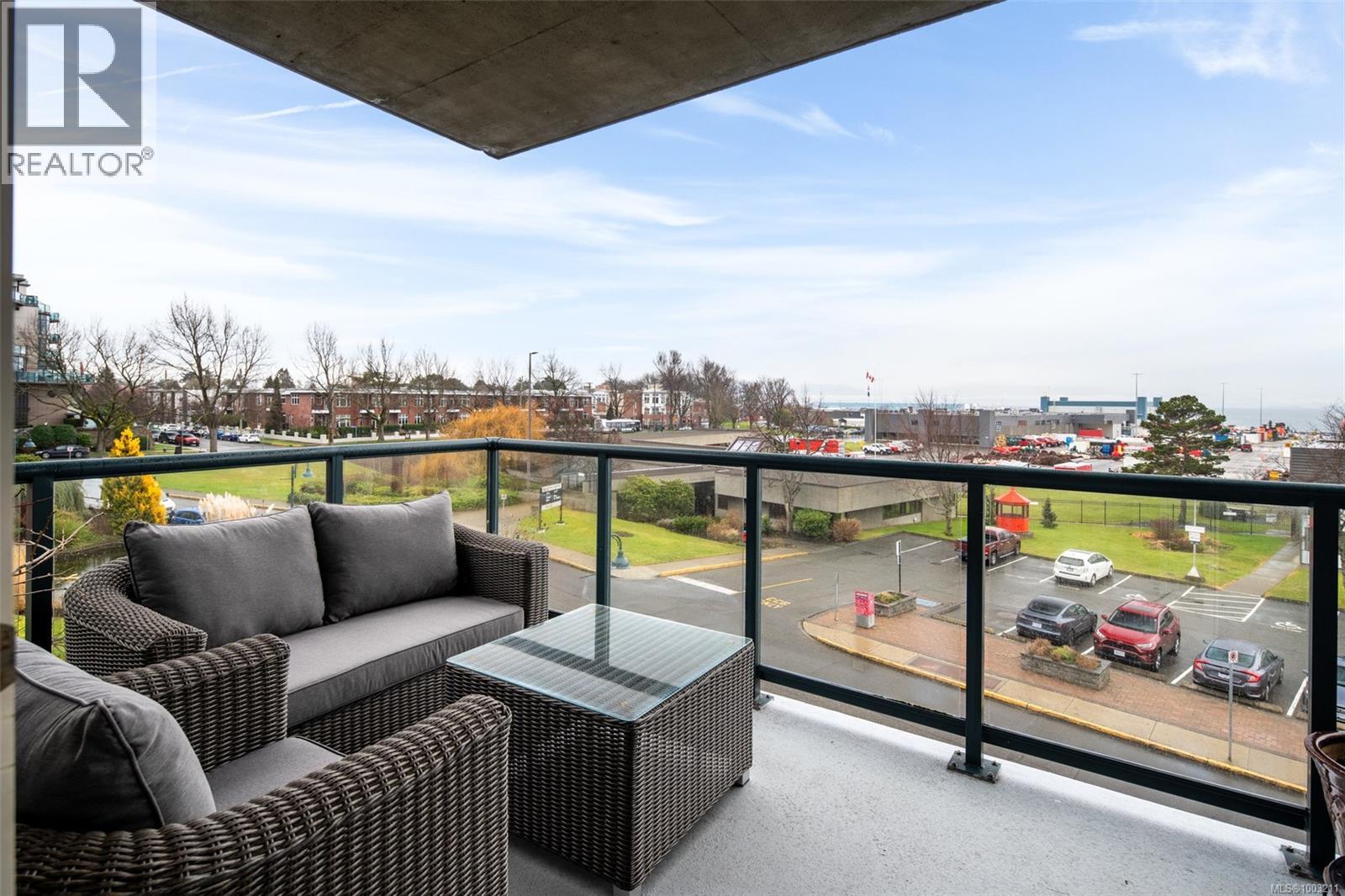 410 21 Dallas Road, Victoria