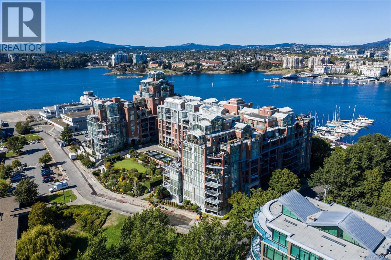 410 21 Dallas Road, Victoria