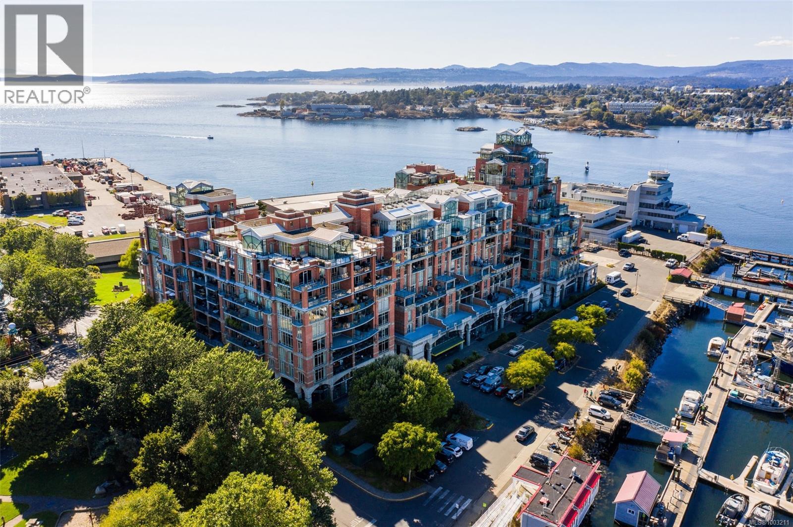 410 21 Dallas Road, Victoria