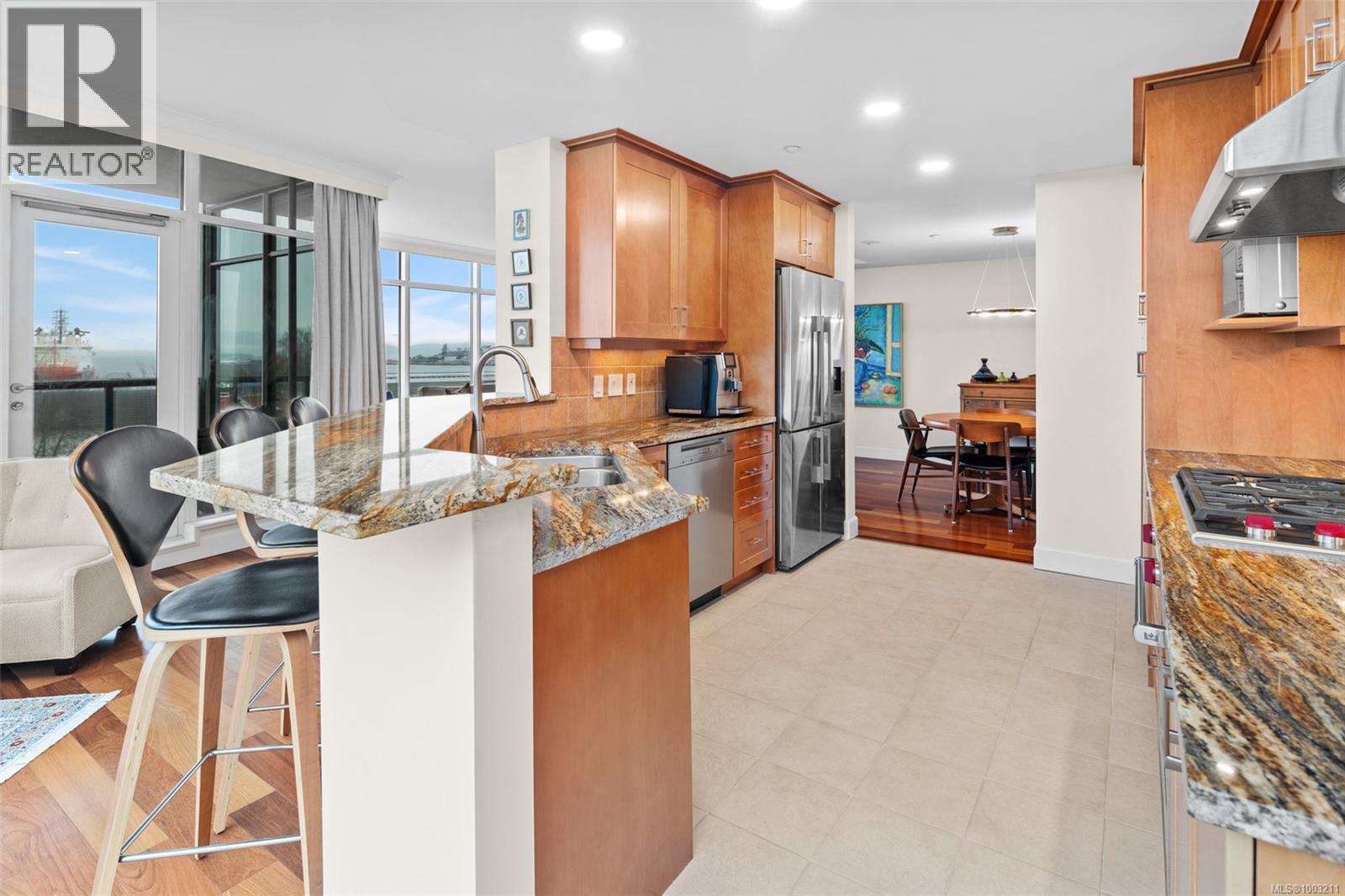 410 21 Dallas Road, Victoria