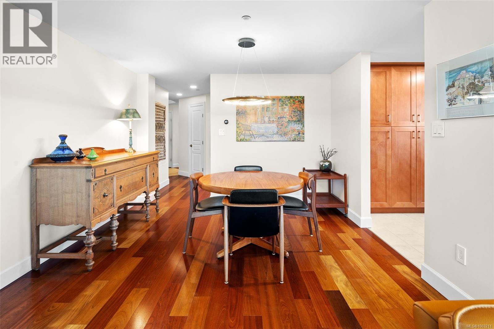410 21 Dallas Road, Victoria