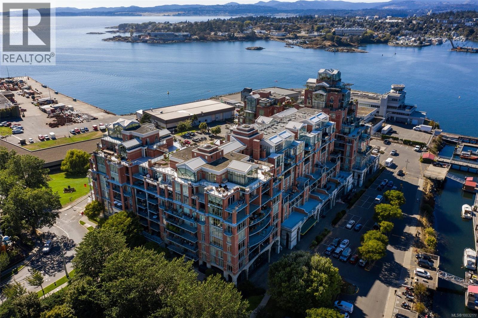410 21 Dallas Road, Victoria