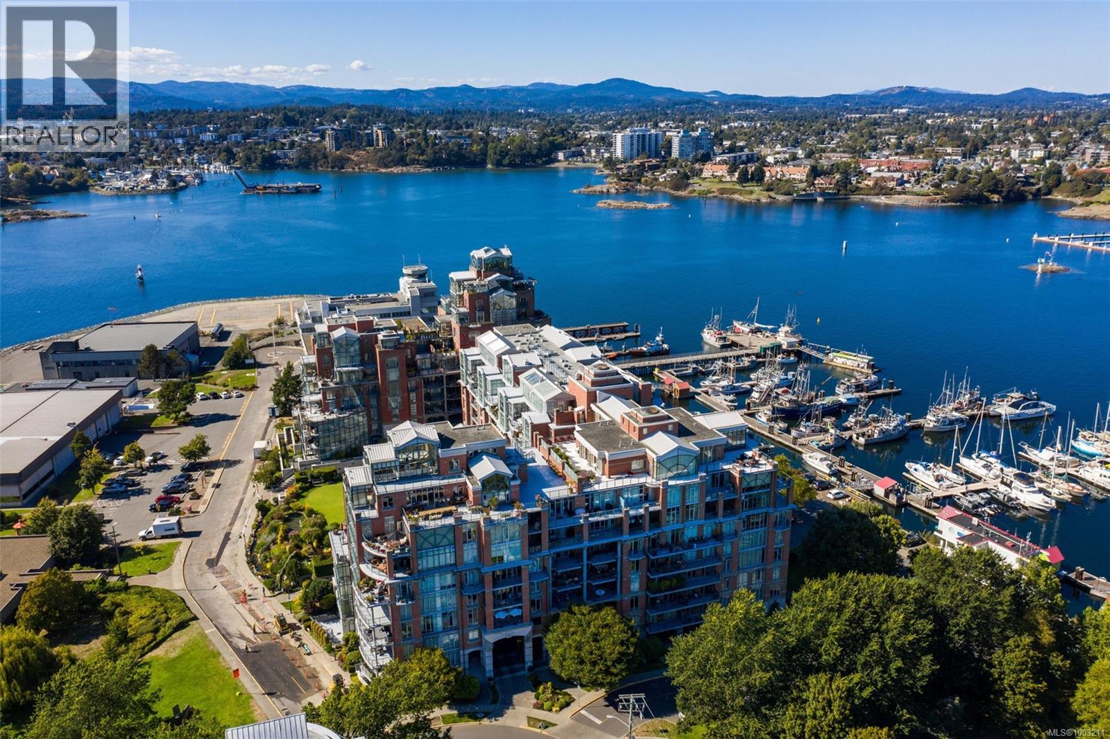 410 21 Dallas Road, Victoria