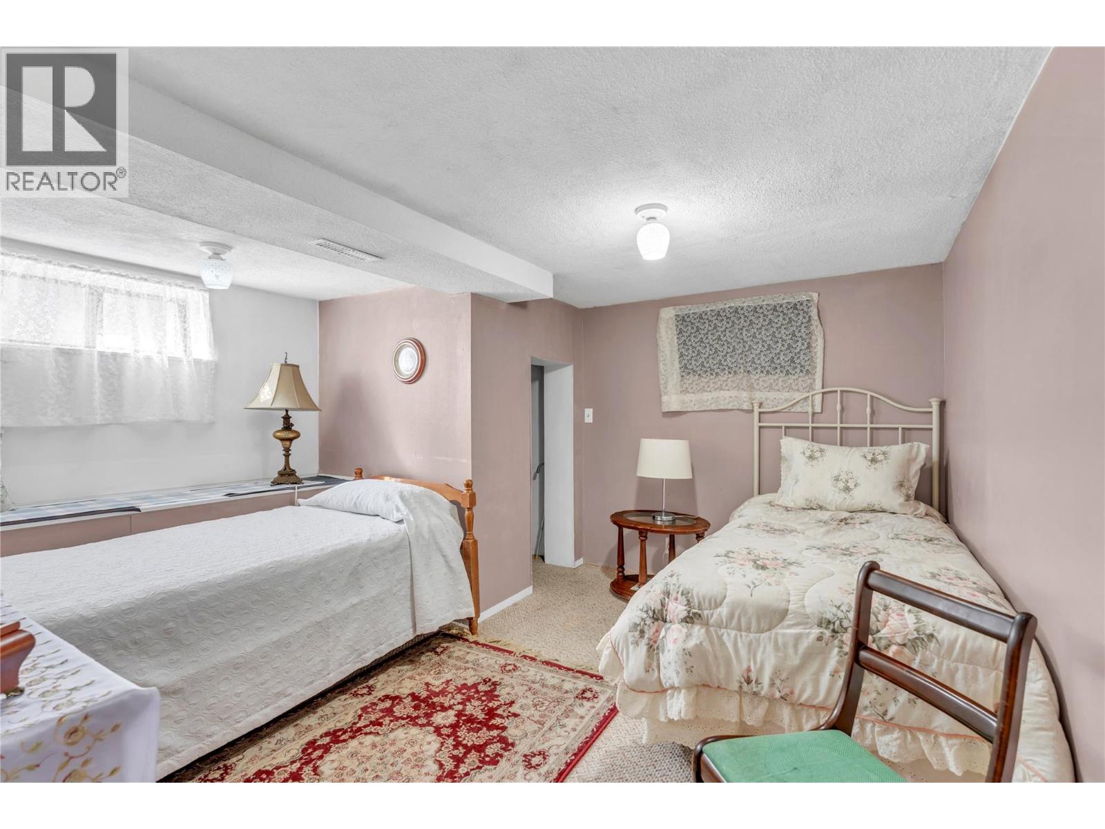  573 JERMYN Avenue, Penticton