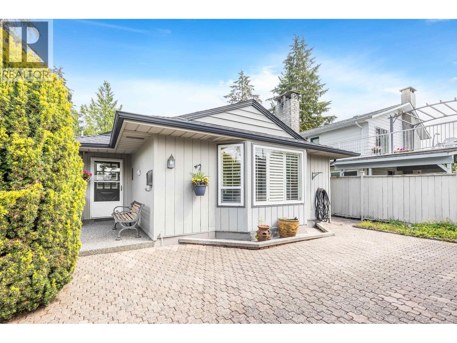 3782 MT SEYMOUR PARKWAY, North Vancouver
