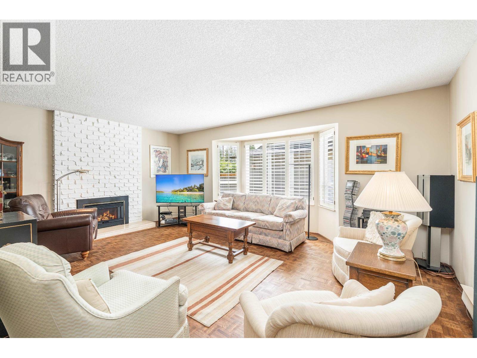 3782 MT SEYMOUR PARKWAY, North Vancouver