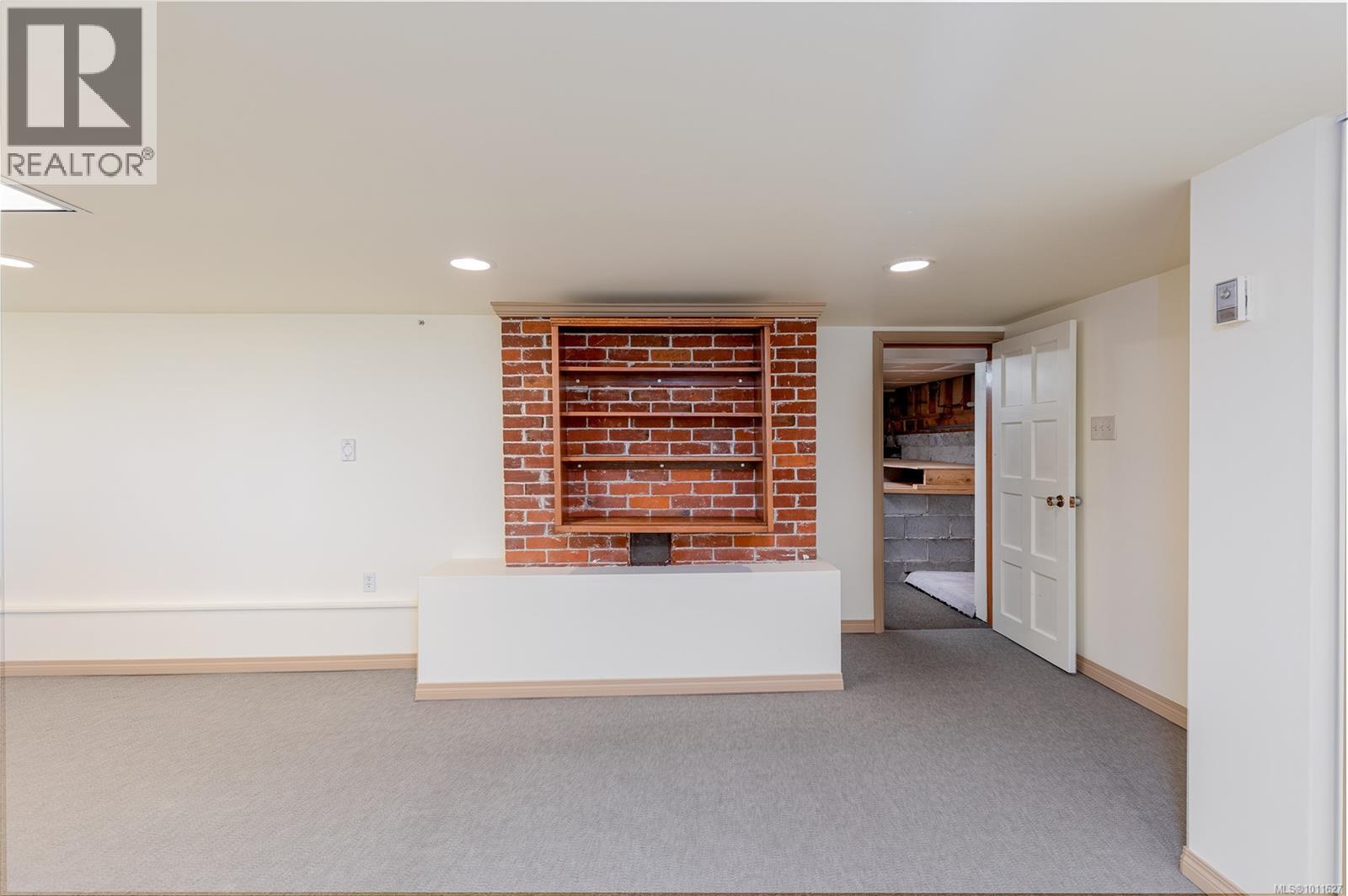 11231 CHEMAINUS RD - 65