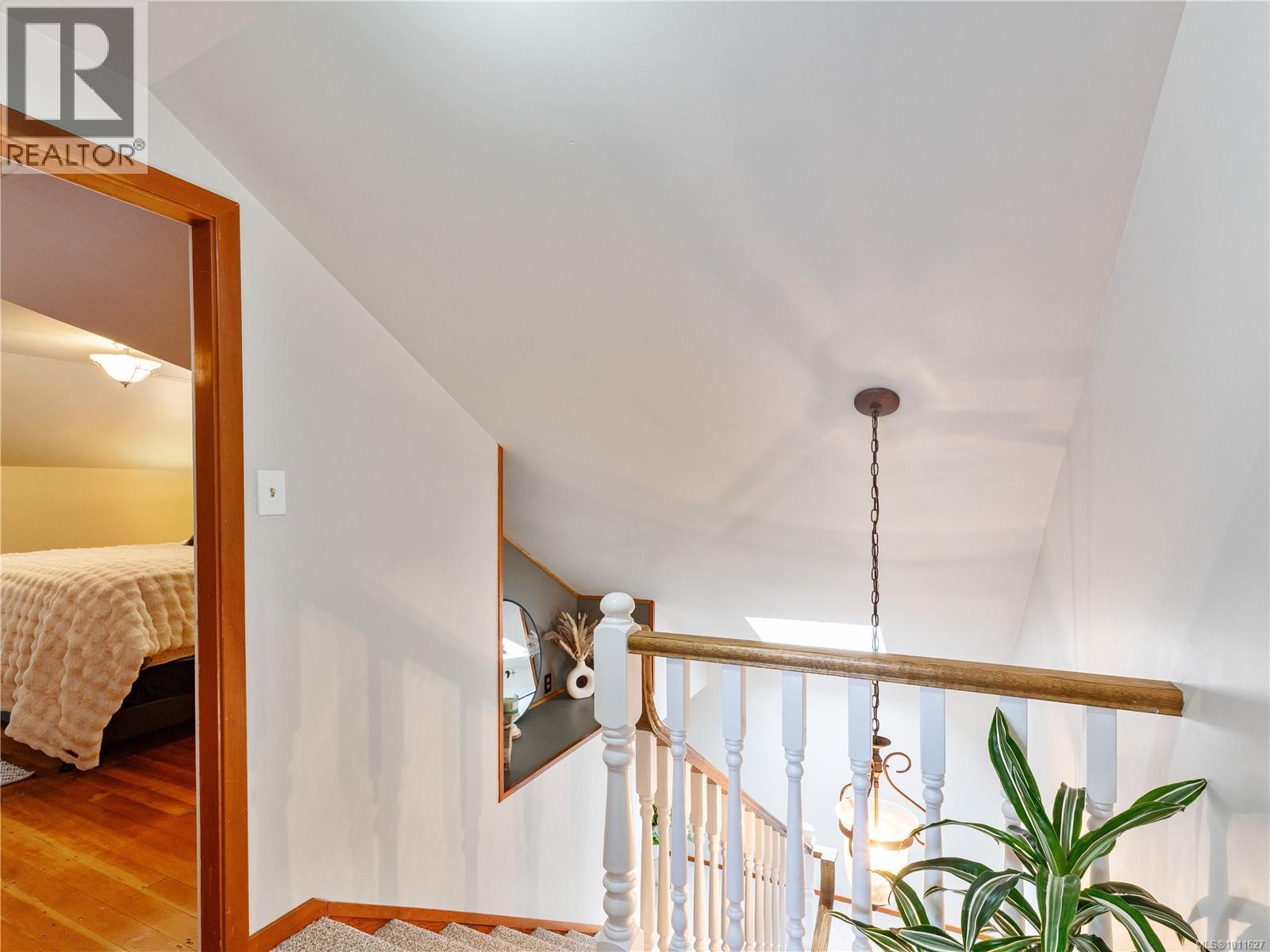 11231 CHEMAINUS RD - 36