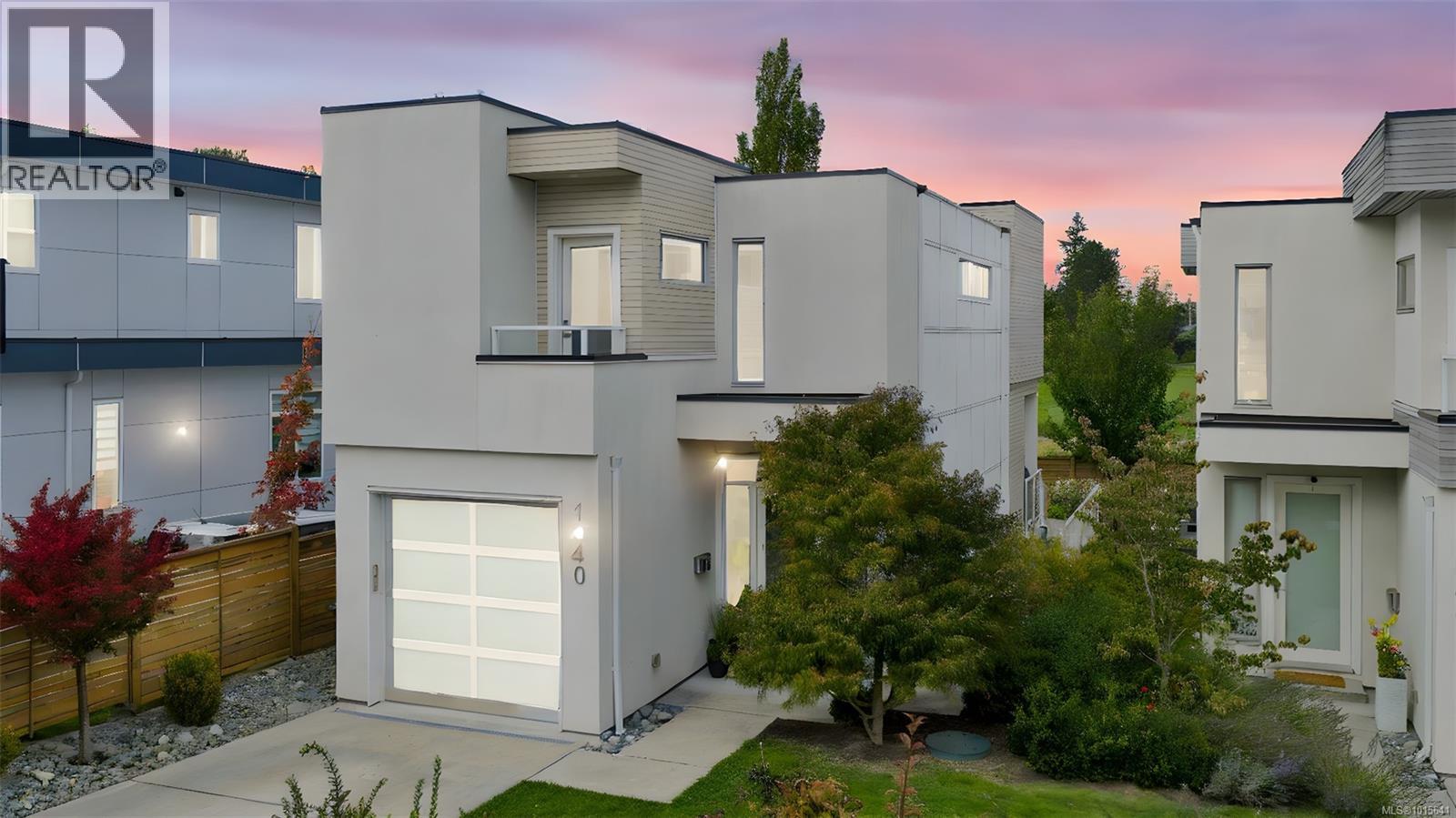 1040 Colville Rd, Esquimalt