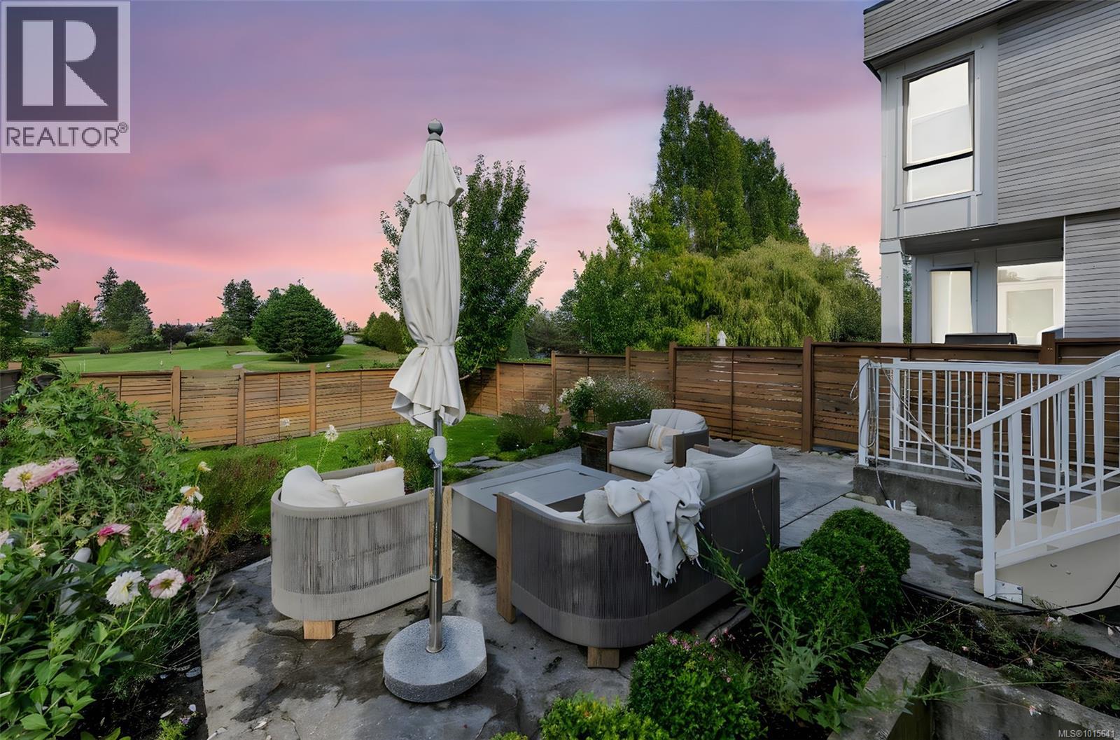 1040 Colville Rd, Esquimalt