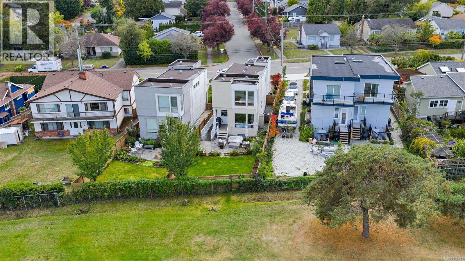 1040 Colville Rd, Esquimalt