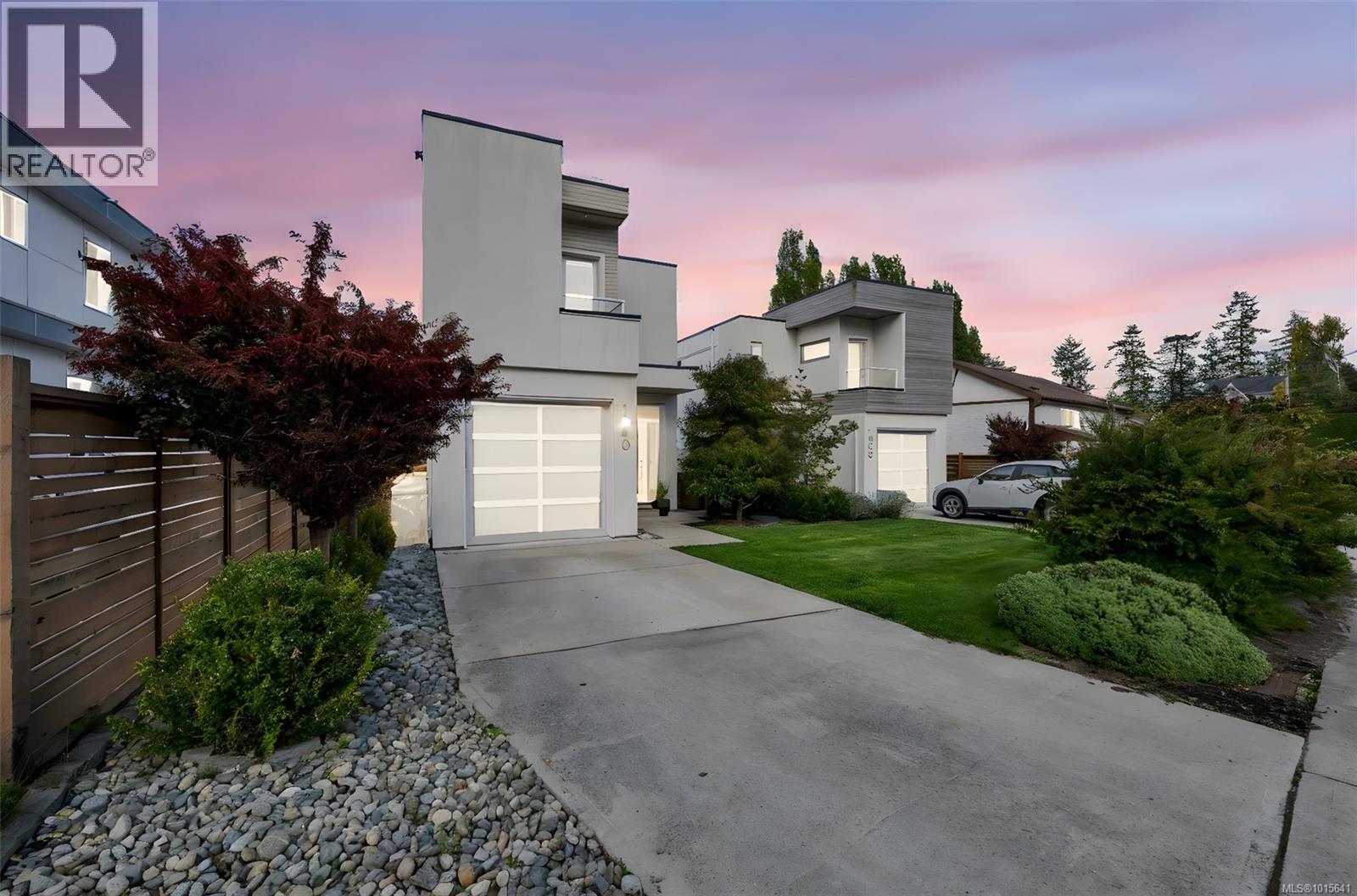 1040 Colville Rd, Esquimalt