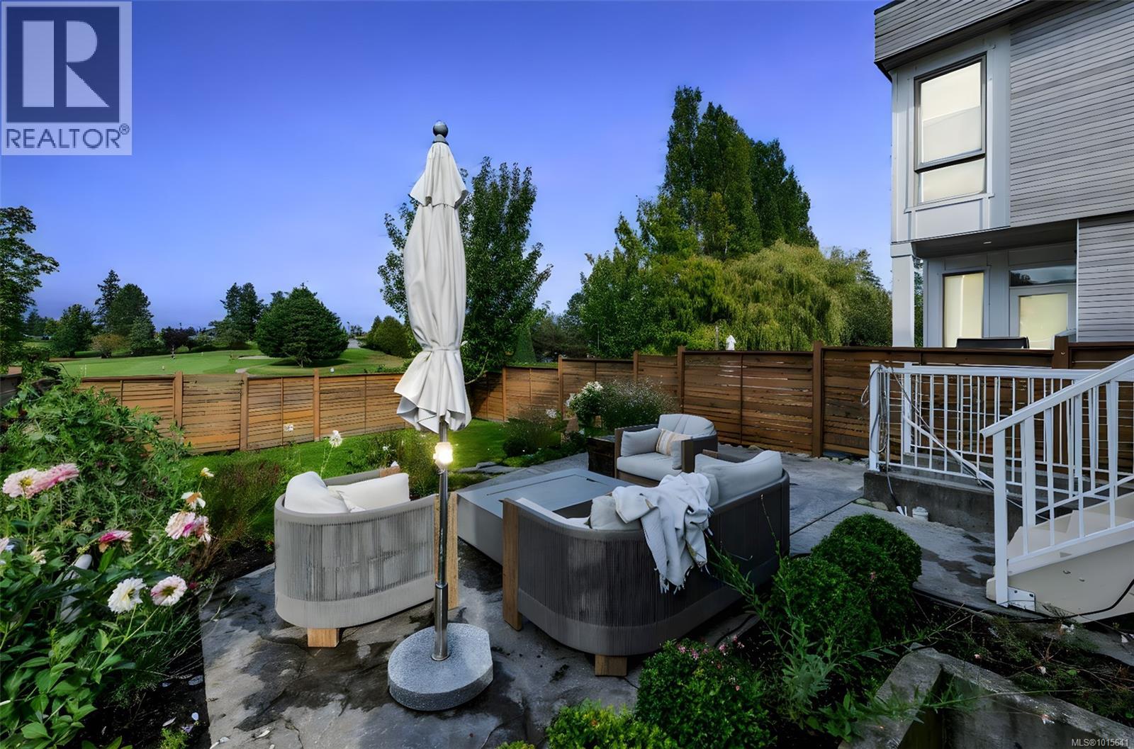 1040 Colville Rd, Esquimalt