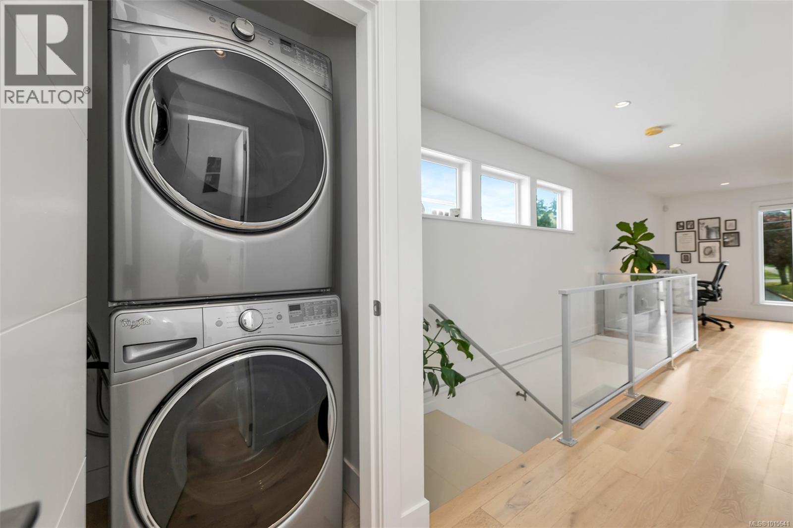 1040 Colville Rd, Esquimalt