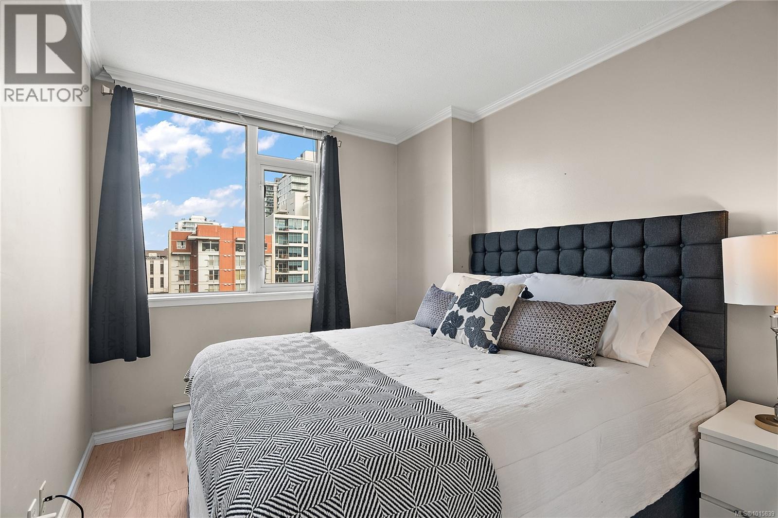 609 835 View Street, Victoria