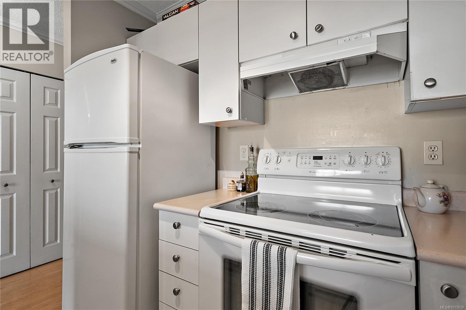 609 835 View Street, Victoria