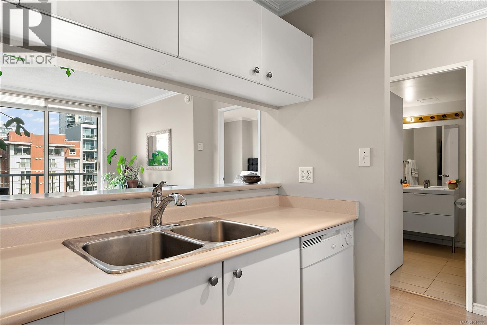 609 835 View Street, Victoria