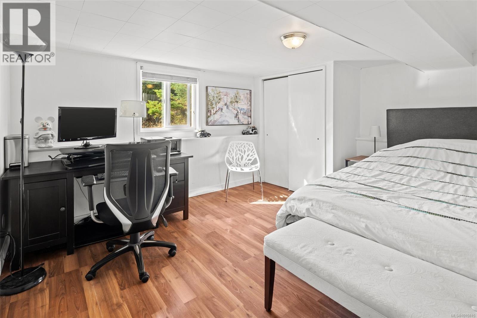  2701 Forbes Street, Victoria