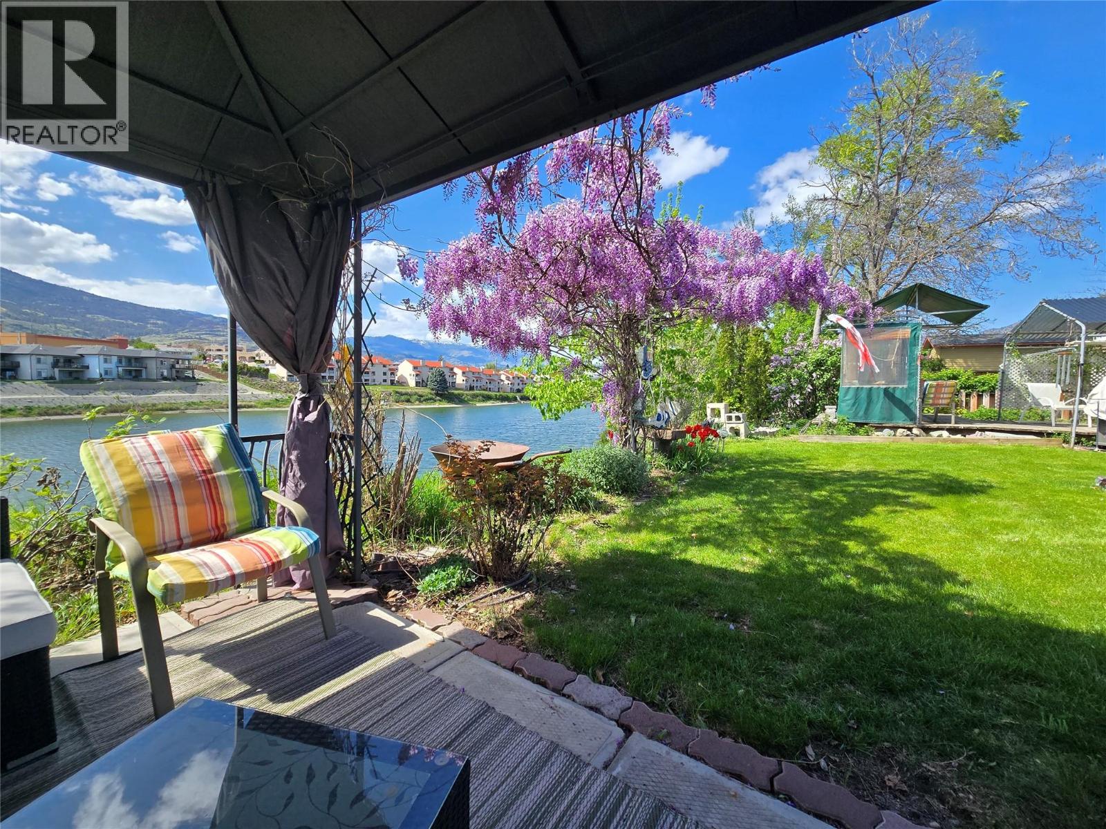 7816 89th Street, Osoyoos