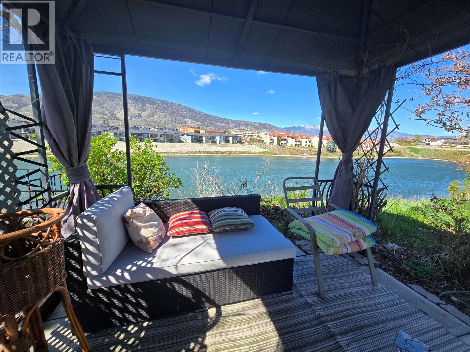 7816 89th Street, Osoyoos